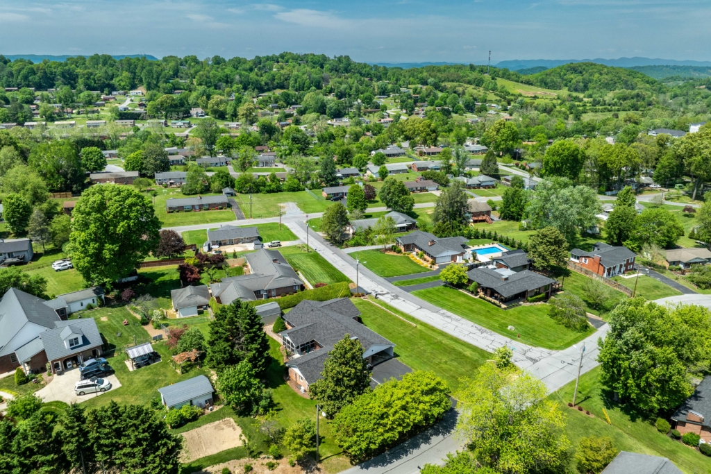 408 Garmon Dr (10 of 83)