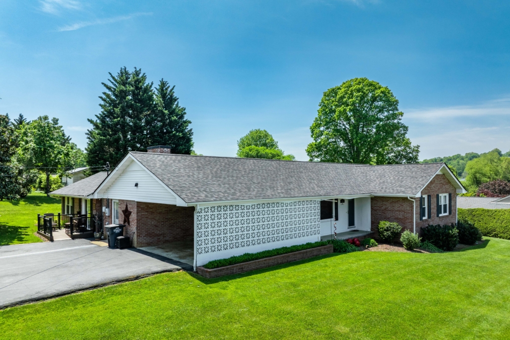 408 Garmon Dr (13 of 83)