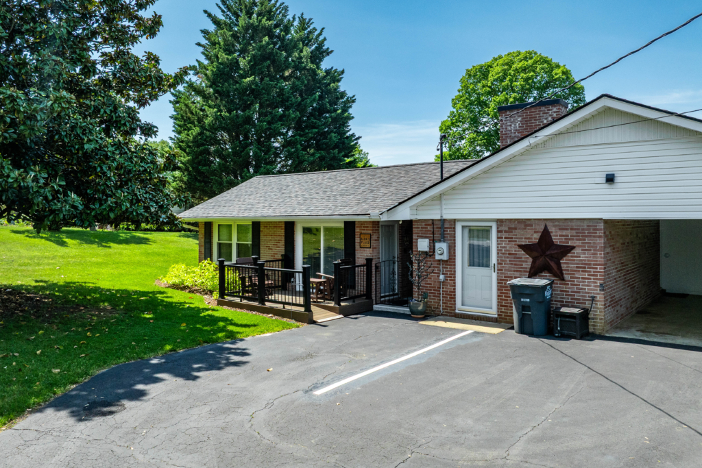 408 Garmon Dr (17 of 83)