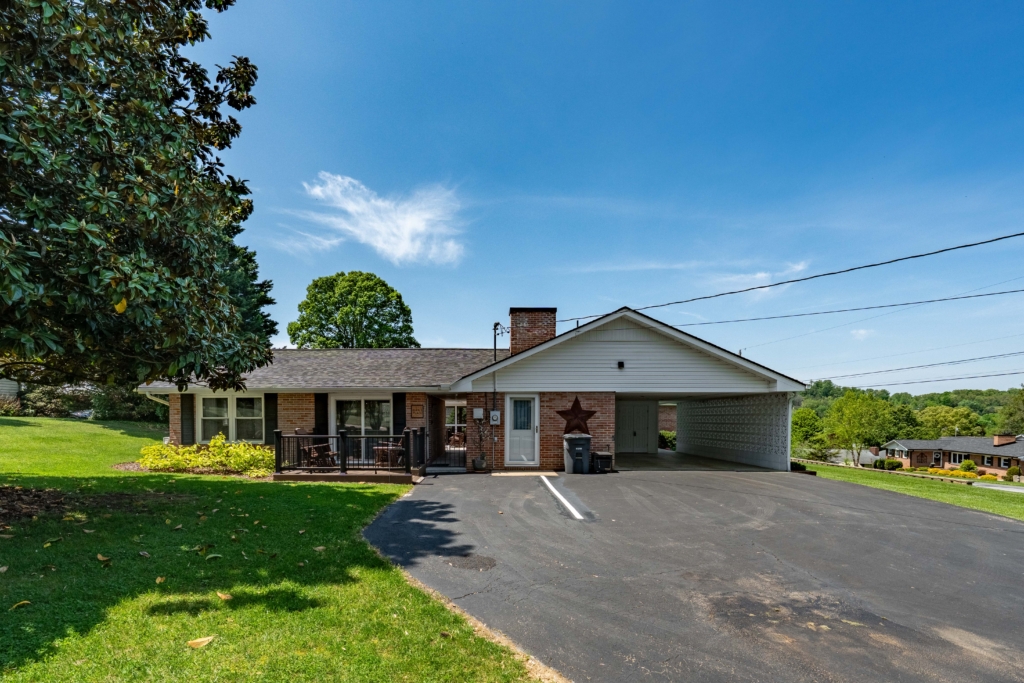 408 Garmon Dr (29 of 83)