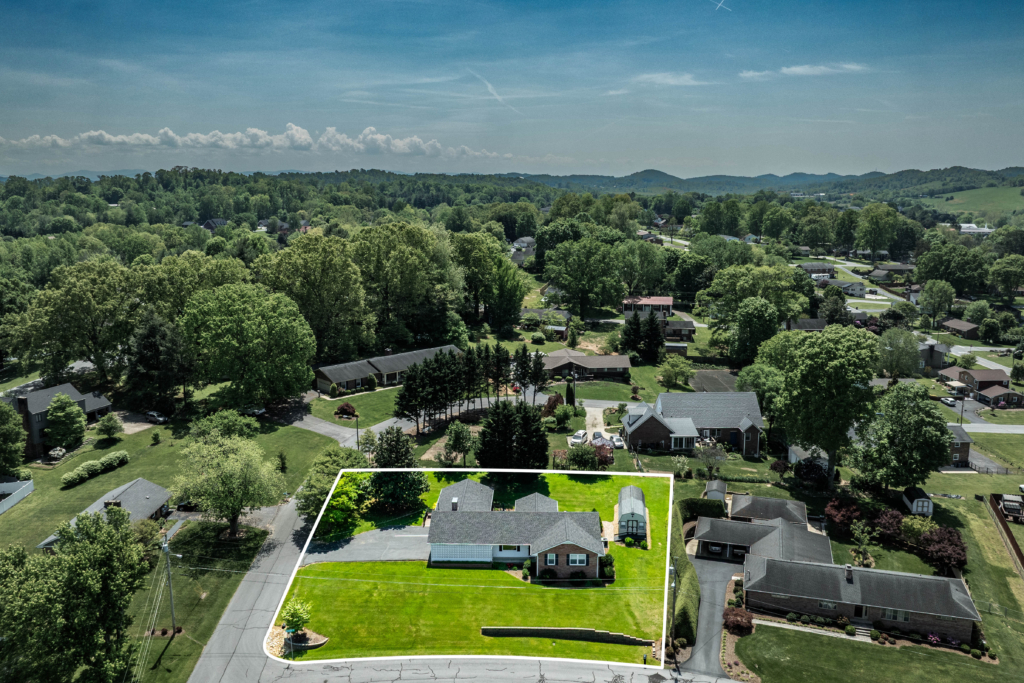 408 Garmon Dr (3 of 83)
